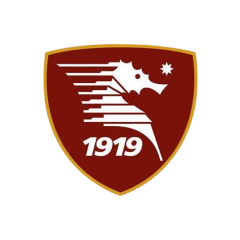 studio dentistico aiello dentista squadra della salernitana dottoressa daniela aiello removebg preview e1764461064941
